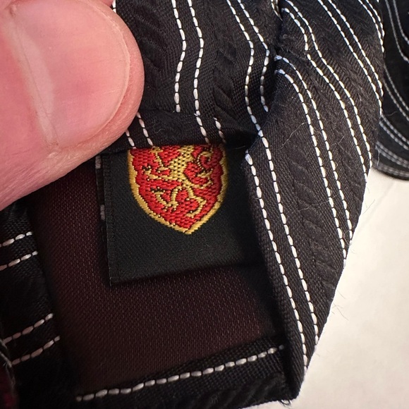 English Laundry Tie Black & White Horizontal Stripe Men’s 100% Silk Necktie - Picture 7 of 8